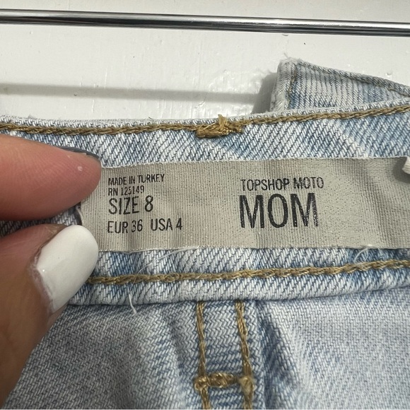 Topshop 4 High Waisted Floral Embroidered Frayed Hem Grunge Y2K Boho Mom Shorts - Picture 8 of 11